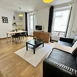 Charmant Appartement Entre La Tour Eiffel Et Les Invalides
